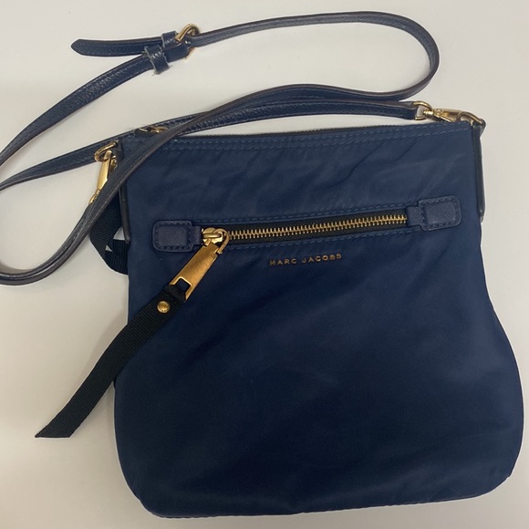Marc Jacobs Bags Marc Jacobs Trooper Navy Crossbody Poshmark